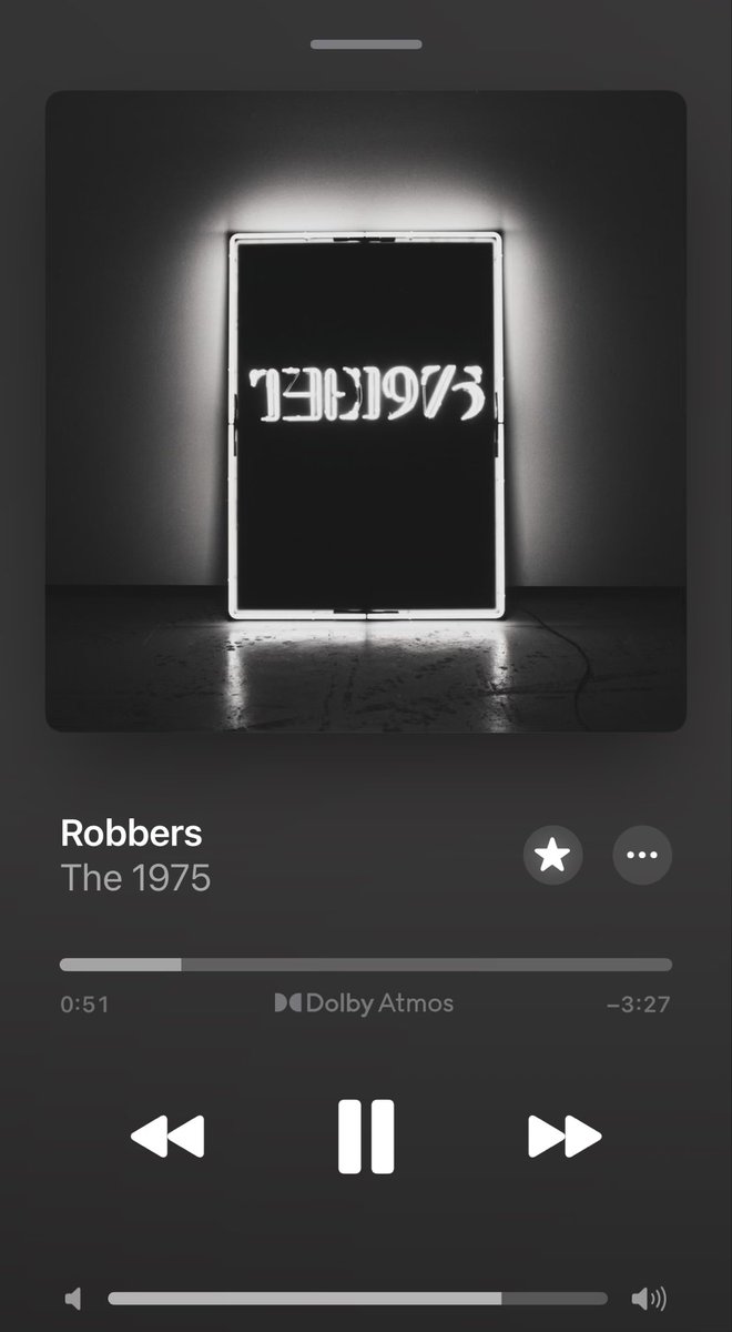 miss idgafnistan tweet media