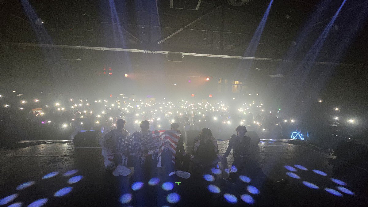 JUSTB Official tweet media