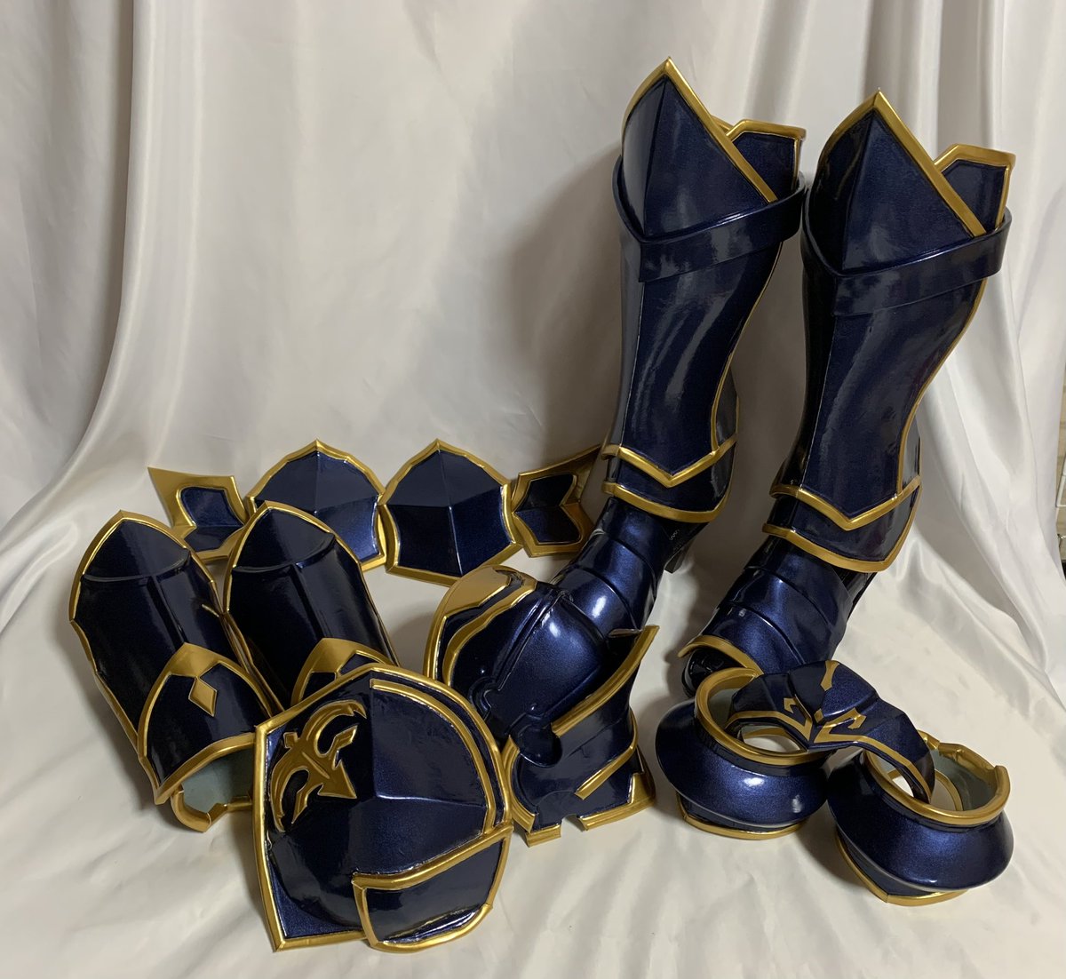 ModelingCosplay's tweet photo. 年内納品分の造形オーダー受付中です。

原油価格高騰に伴う材料費値上げを見越し、
現在の価格帯でのご依頼は今のうちがおすすめです。

鎧/武器/クリーチャー造形など幅広く対応可能です。

分割支払いにも対応しておりますので、急ぎでないご依頼もぜひご相談ください📩

#造形依頼 #コスプレ造形 https://t.co/HtknaatEAM