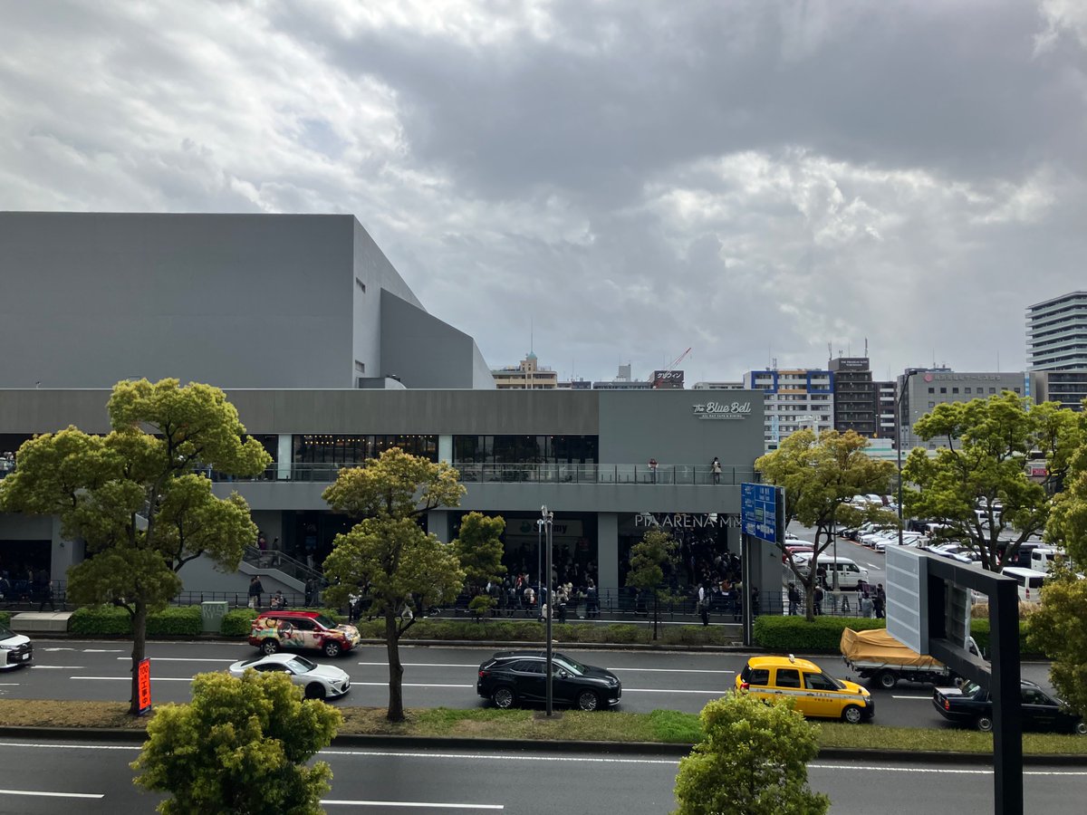 ますべ tweet media