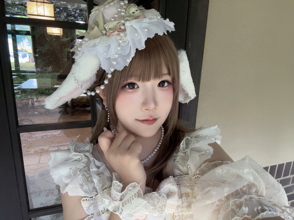 shy_king_'s tweet photo. 今日🐰🌸 https://t.co/S3PUHX5gSL