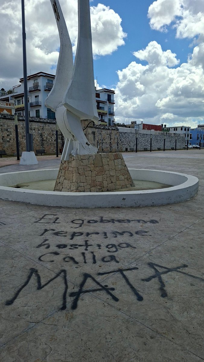 Joaquín 💋💅 tweet media