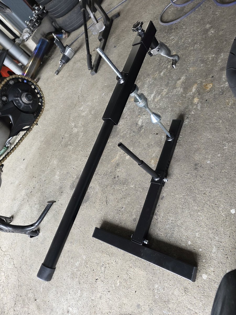 しさくさん X tweet media