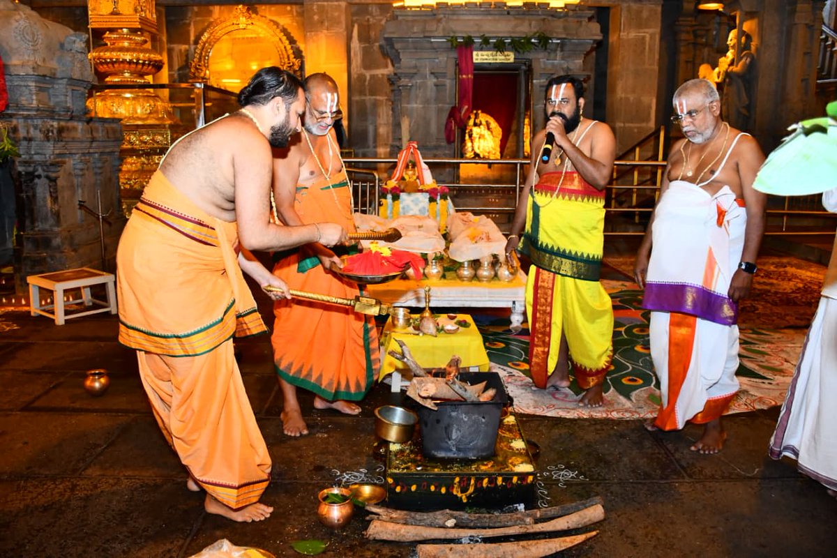 yadagiriguttatemple tweet media