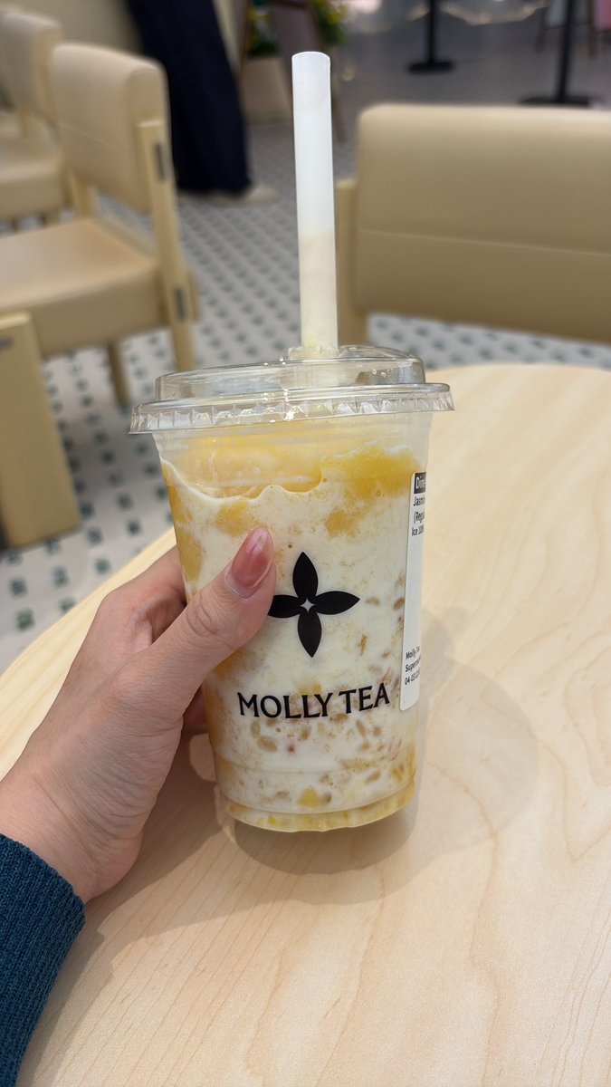 acha 🍵 tweet media