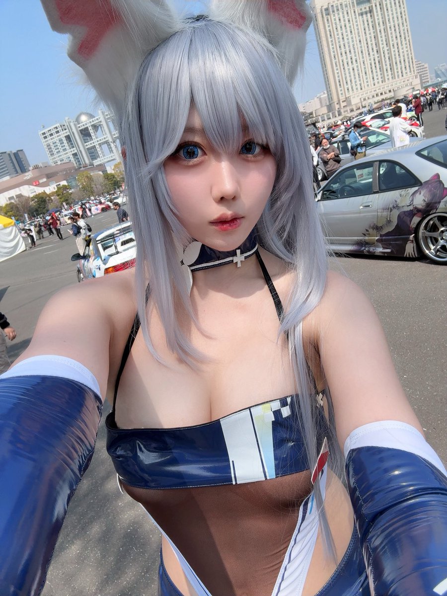 アズールレーン 信濃
(この後めちゃめちゃ日焼けしました)