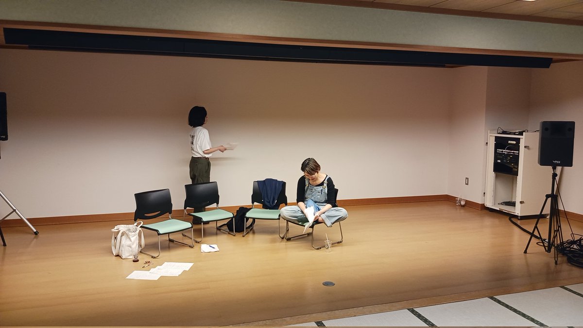immersivex2's tweet photo. 「イマーシブ・イマーシブ」メインキャストのみんなで集まって、とあるクローズドなイベントで披露する出し物の稽古をいたしました！⁡観ていただけるみなさまはお楽しみに😊あと5人でやっておりますラジオ「SPAととのい」の久しぶりの収録をしたりと、充実した時間でした👒🌷⸒⸒⁡ https://t.co/aV6zALBpRB