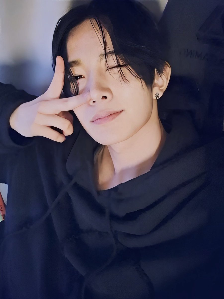 ⃟⃟⃟zara tweet media