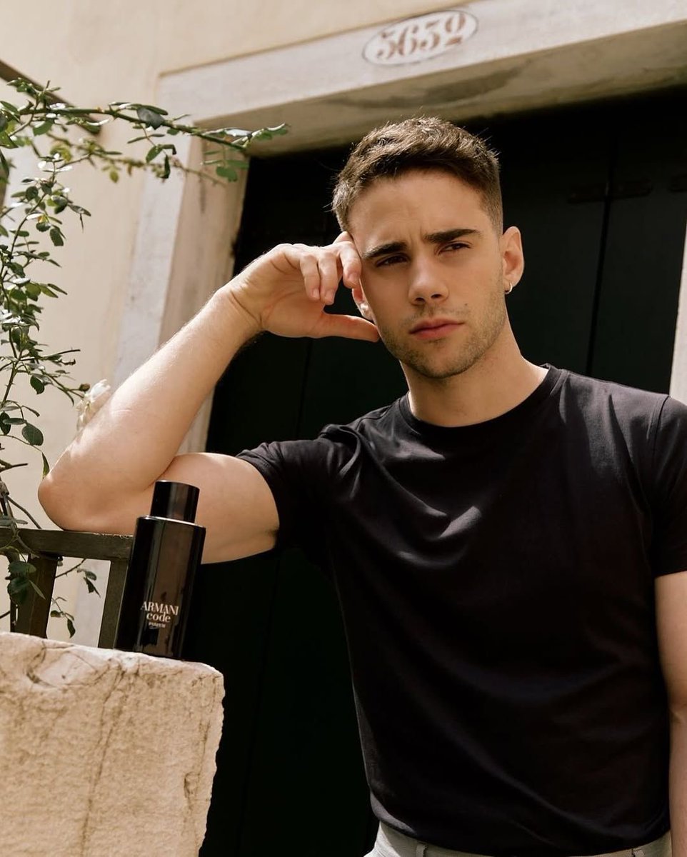 imagina tener la oportunidad de juntar a estos dos de nuevo. HOT 🫦🫦