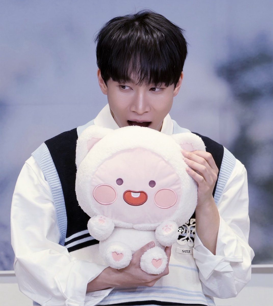 내일도모레도널부를래(를래) tweet media