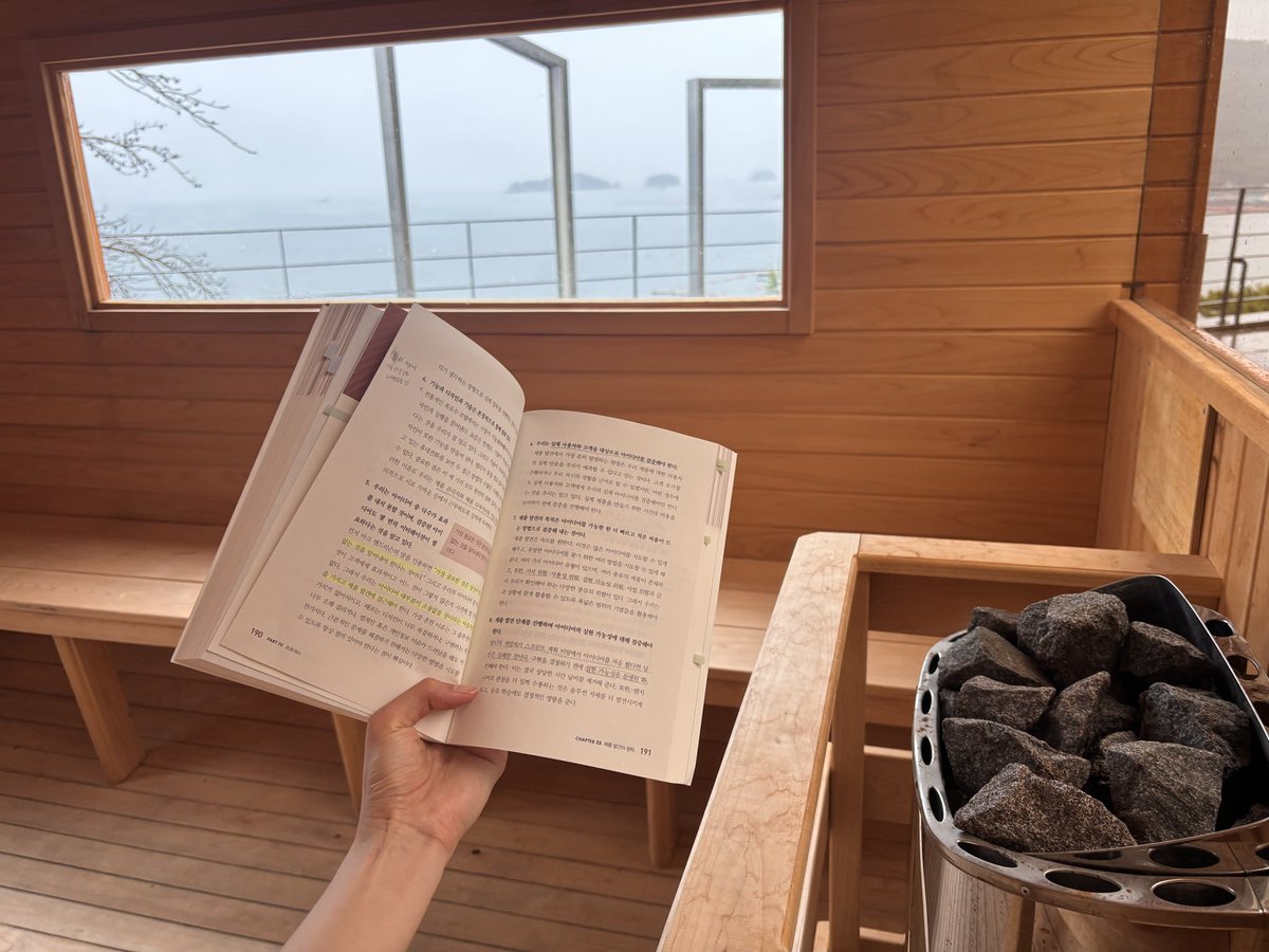 orchids scent tweet media