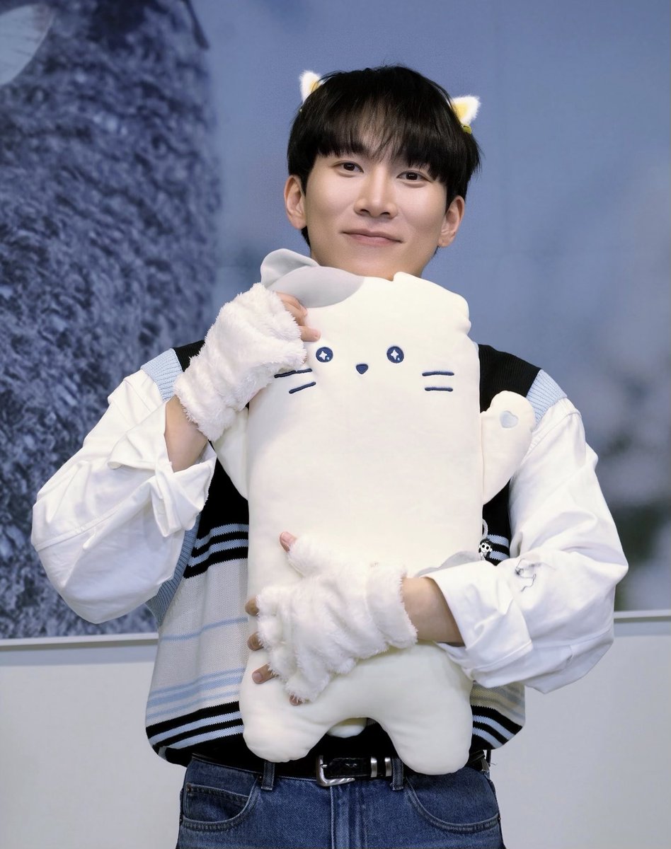 내일도모레도널부를래(를래) tweet media