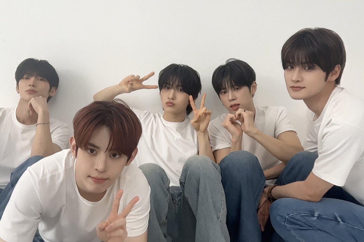 NOWZ·나우즈 tweet media