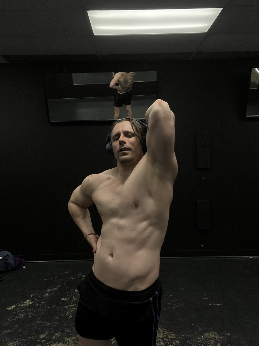 Viking (or Tr0n if you’re nasty) 🤖🛶 tweet media