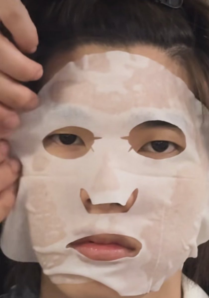 แงวชมพูวว ft.ตี๋ตี๋ป๋อ( •̯́ ₃ •̯̀) tweet media