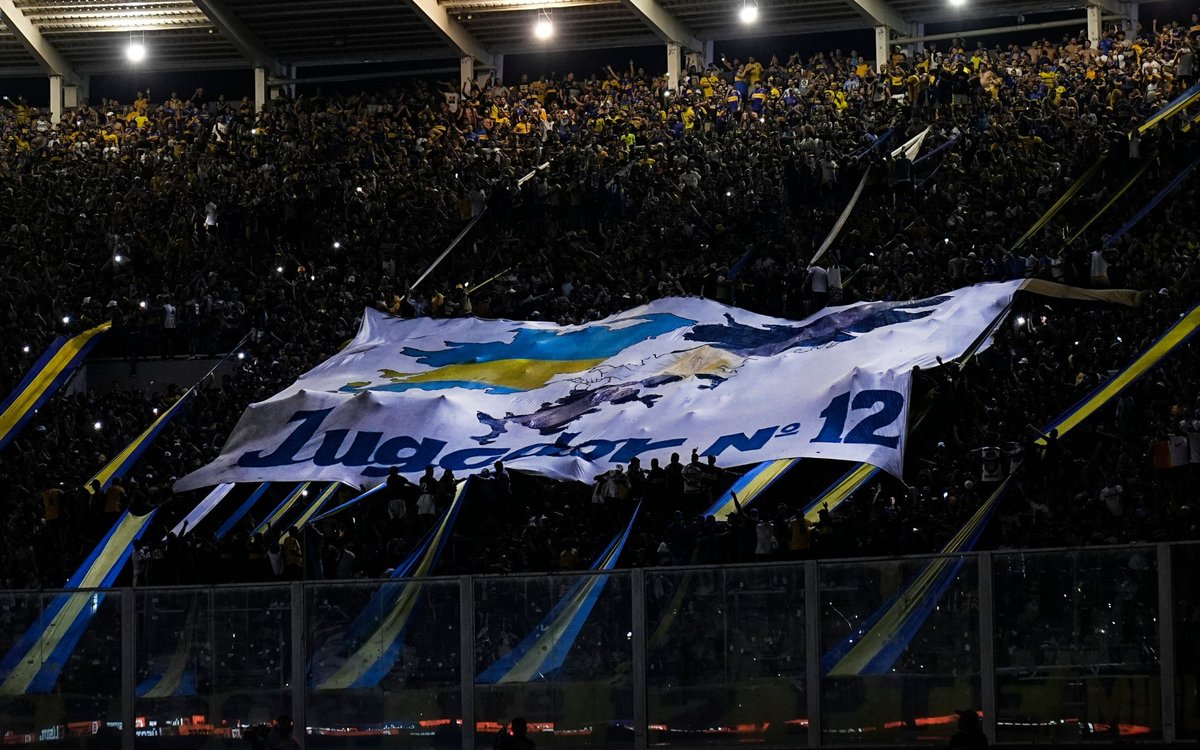vagoxeneize12's tweet photo. PERO MIRA LO QUE ERA EL KEMPES GALLINA BOCA ES EL MOVIMIENTO POPULAR MAS GRANDE DEL MUNDO

Atte El Jugador N°12 https://t.co/N4Kf71ZSaR