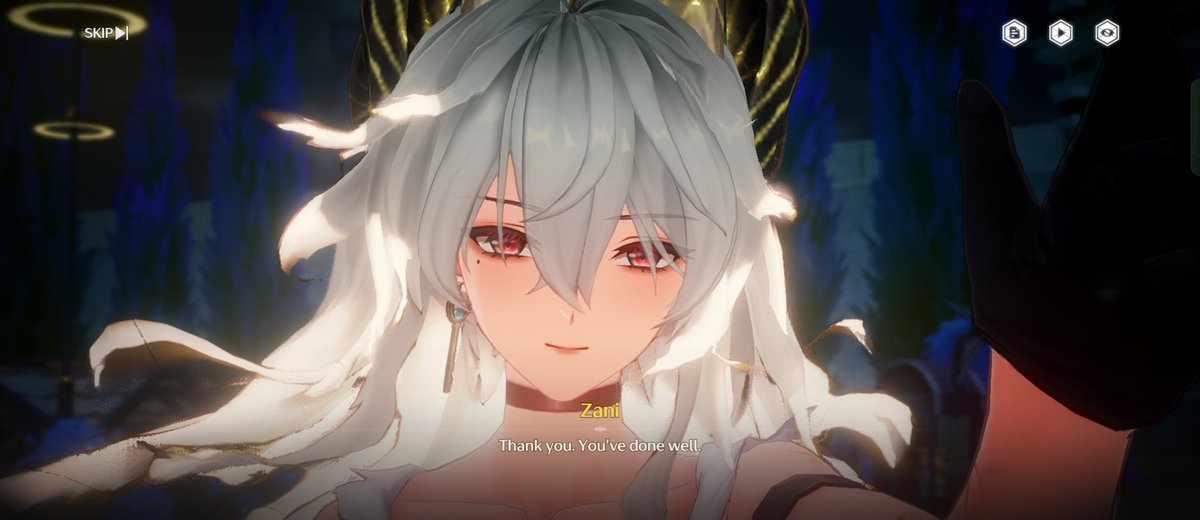 asserttoken5's tweet image. Zani is usually quite professional and wears a deadpan expression when dealing with others (Carlotta, Phoebe)

But with us? You can see her smiling and be genuinely happy. A romance trope where the strict office lady shows her cute side to the MC alone 😭