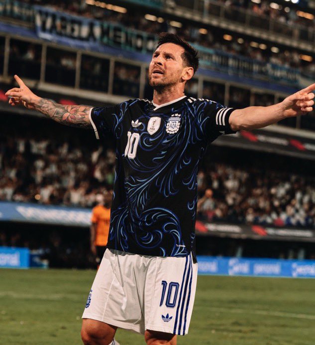 Pain.𝕏 tweet media