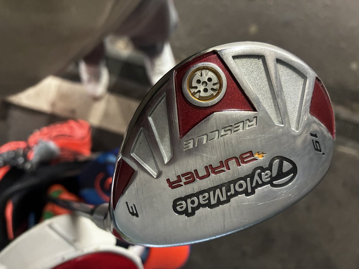 びーとる tweet media