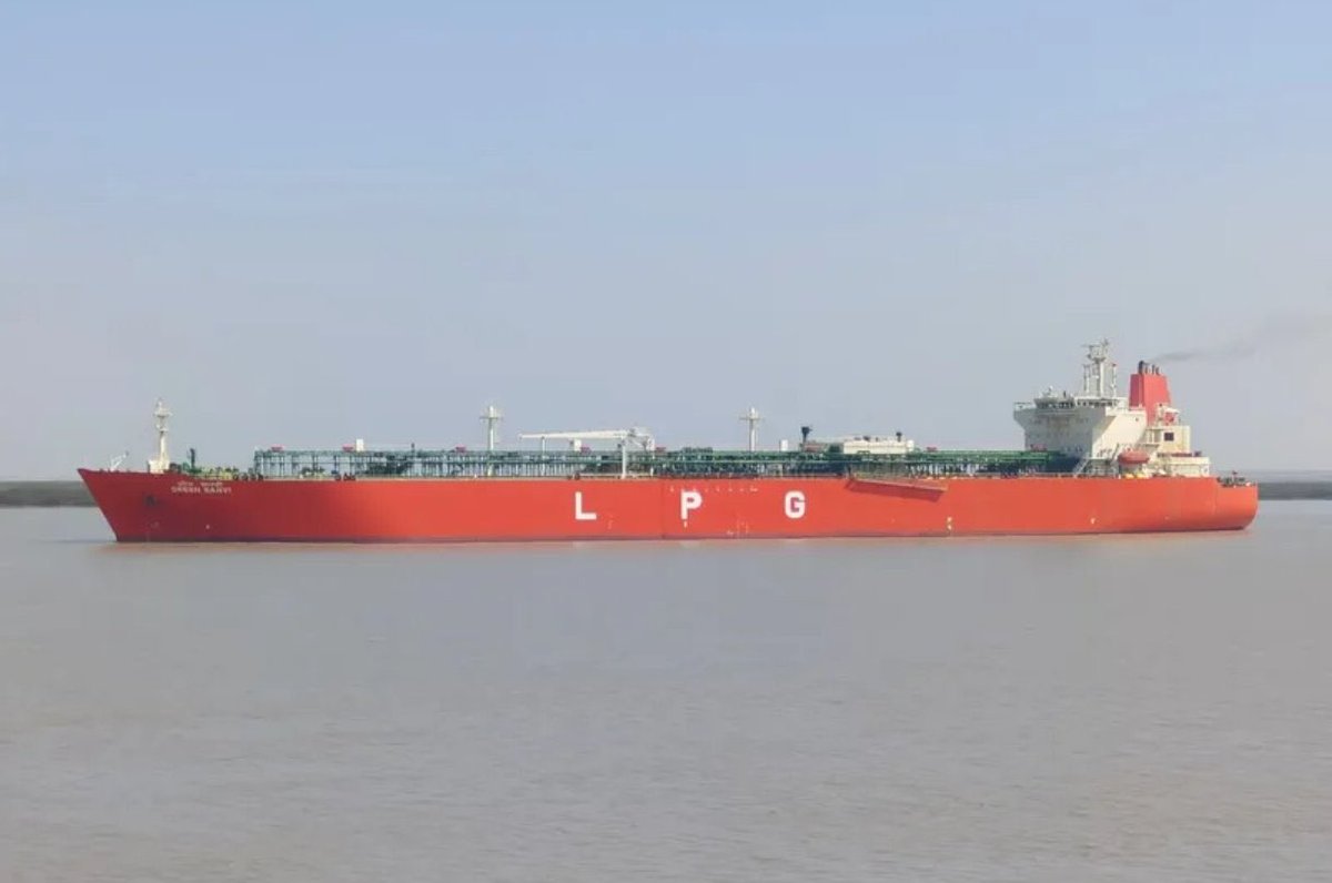 pradip103's tweet photo. Amid escalating tensions in the Middle East and over 2000 vessels reportedly stranded in the Strait of Hormuz, India continues to secure its critical energy supplies without disruption.

In just the past few days:

• Shivalik reached Mundra (40,000 MT LPG)
• Nanda Devi reached Vadinar (46,500 MT LPG)
• Jag Laadki reached Mundra (80,866 MT crude)
• Aqua Titan delivered ~1.1 lakh tonnes of Russian crude to Mangaluru
• Green Sanvi has successfully crossed Hormuz and is heading to India
• Jag Vasant & Pine Gas are also part of this ongoing movement

This is not coincidence—it’s the result of strong planning, strategic partnerships, and decisive diplomacy.

At a time when global supply chains face uncertainty, India stands resilient. 
PM @narendramodi Ji understands what’s best for the nation and ensures India’s interests are protected, even in the most challenging situations.