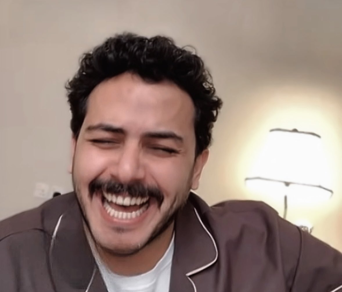 مزون tweet media