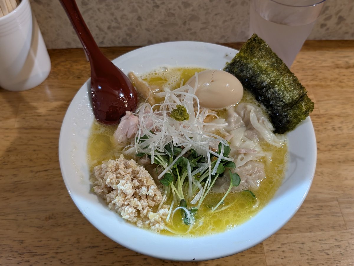 ヴァイヤー tweet media