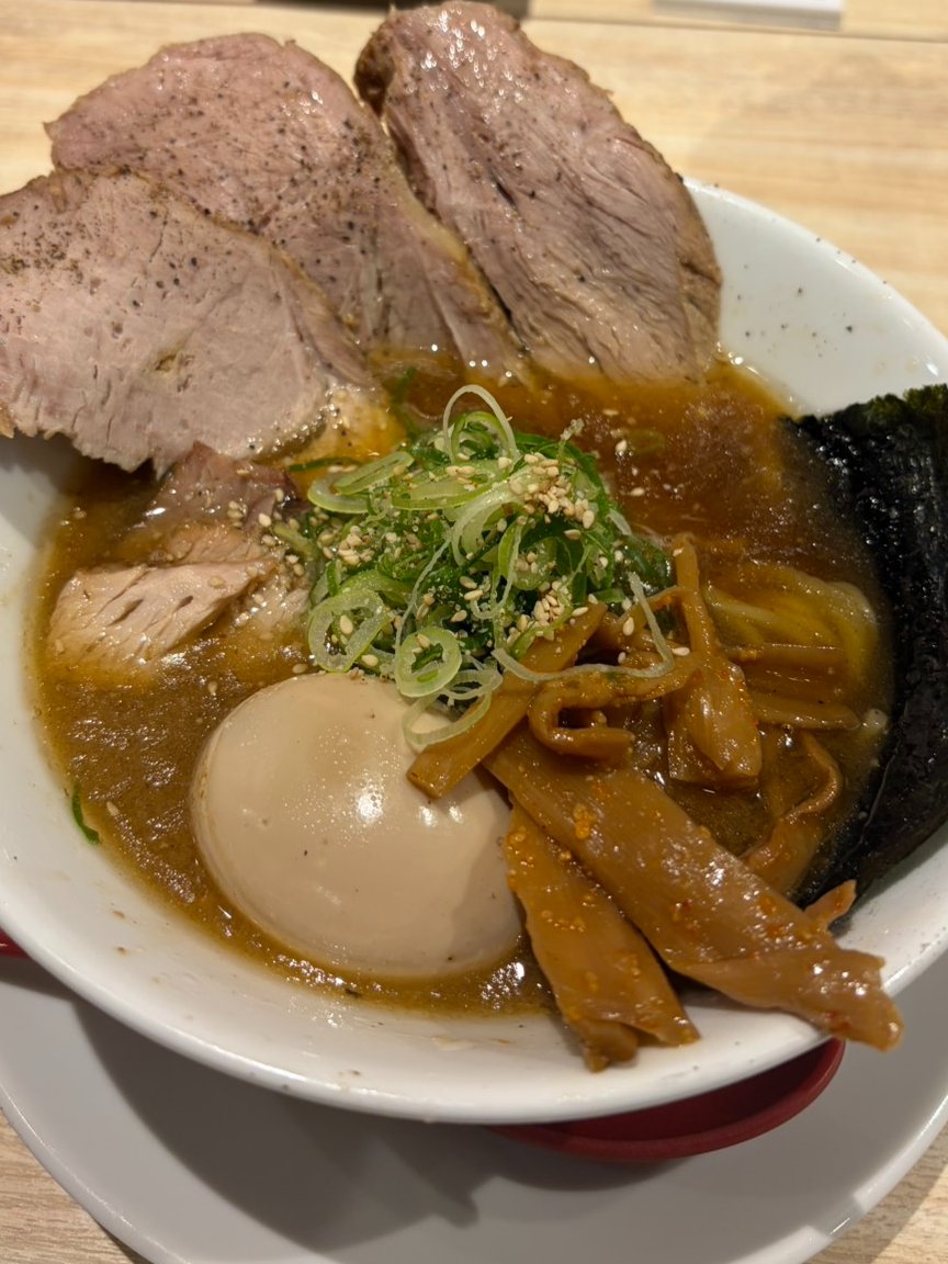 アップしてから次回作のインが近すぎる。
おじさんには厳しいスケジュール。
そして、夏の京都は熱そう。
初監督とか初主演とか初プロデュースとか、やって良かったと思えるように縁の下で支えたいからアップ直後なのに土日も仕事してる。。。