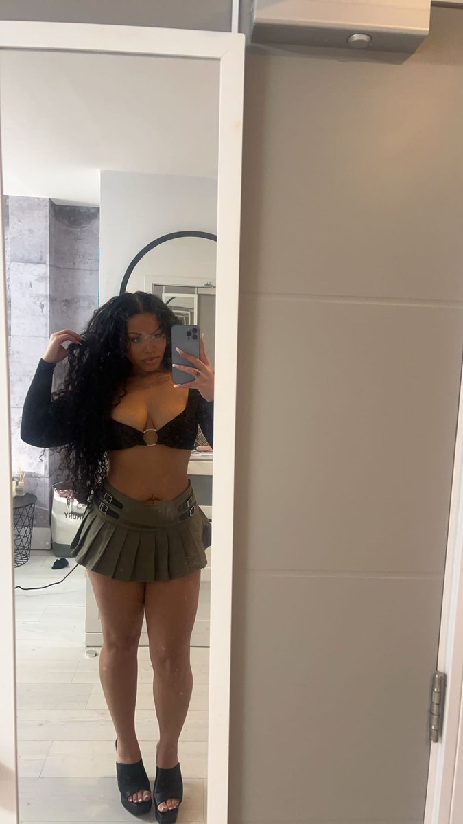 Ellesse🇯🇲 tweet media