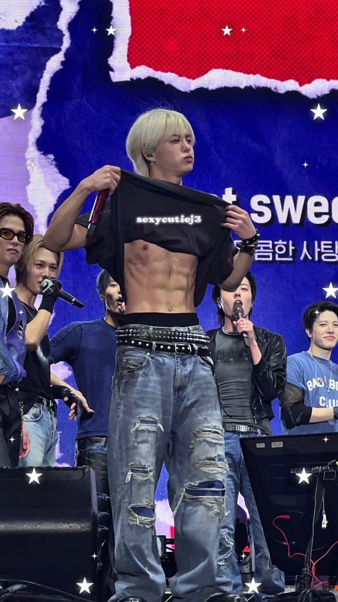 ⋆⁺₊⋆ ☾ ⋆⁺₊⋆ tweet media