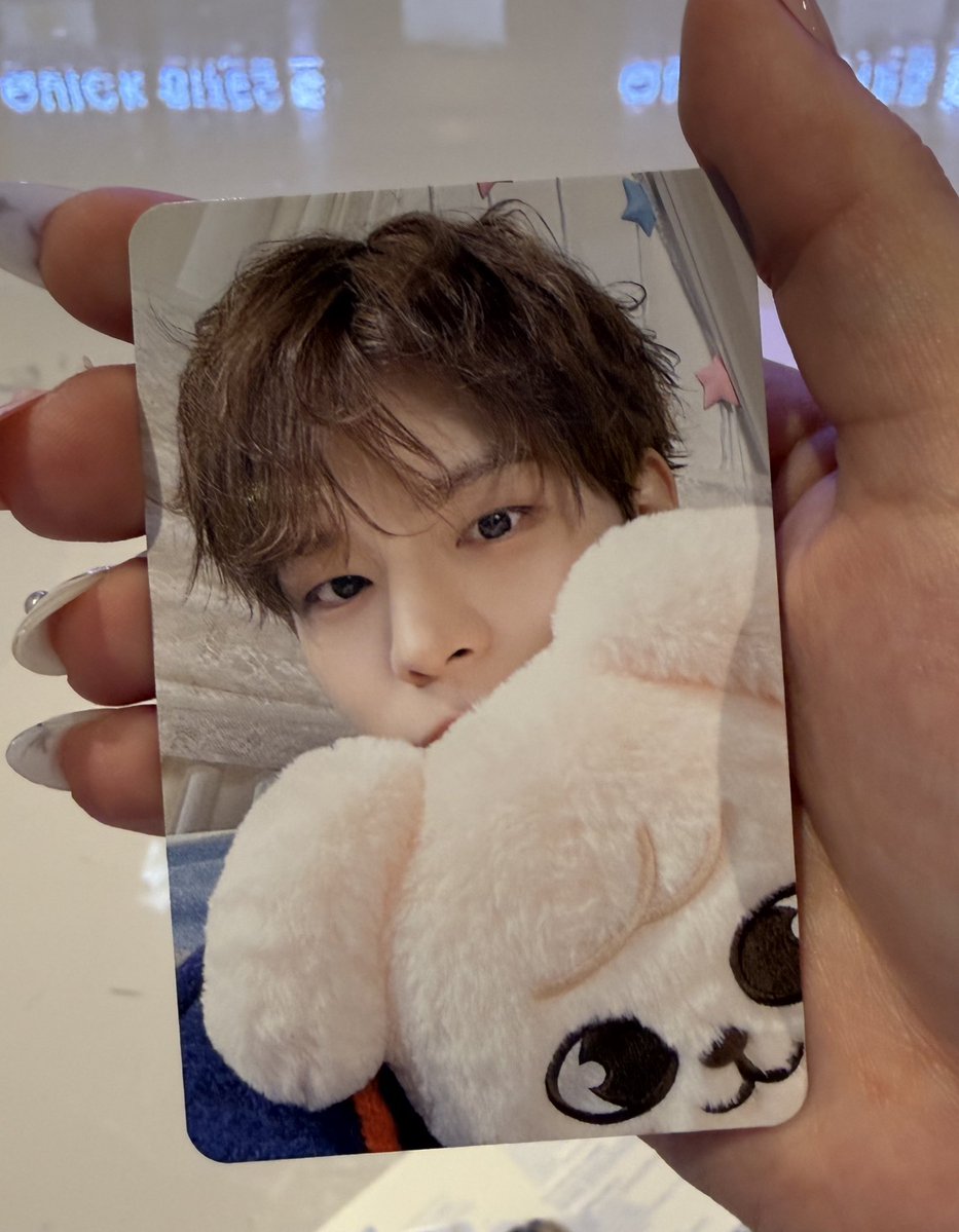 Mia !! 👻 tweet media