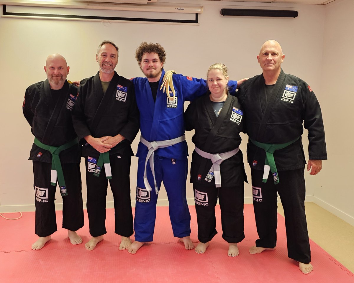 centenaryma's tweet photo. On 23 Mar 26, CJ earned his KEF-IC Grey belt. Congratulations CJ. You were impressive.
#MartialArts #selfdefence #combativeselfdefence #combativemindset #mountommaneyhub #centenarycommunityconnections #kefic #kineticfighting https://t.co/J1aDylBdTK