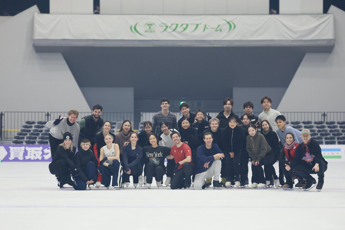 Stars on Ice tweet media