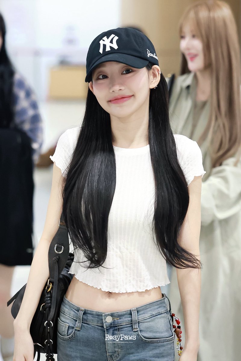 RosyPaws tweet media