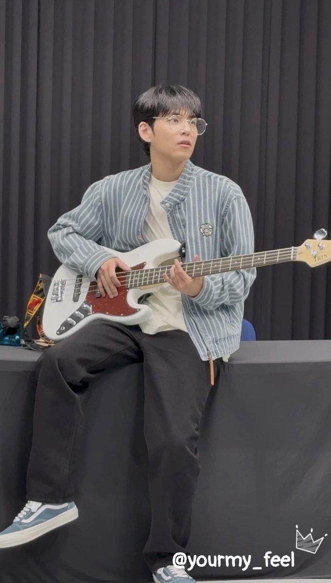 𝗒𝗈𝗎𝗋 𝗆𝗒_𝖿𝖾𝖾𝗅 tweet media