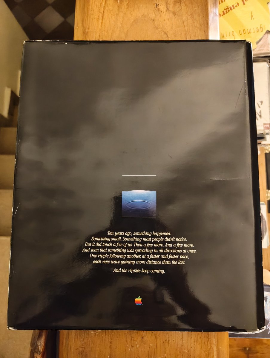 roalal's tweet photo. @tim_cook Can we get something like this? 🤞 https://t.co/OsDUOGgrg7
