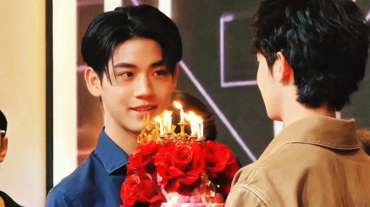 ┌ ★ 𝙢𝙛𝙙 🦕🍊 ’ tweet media