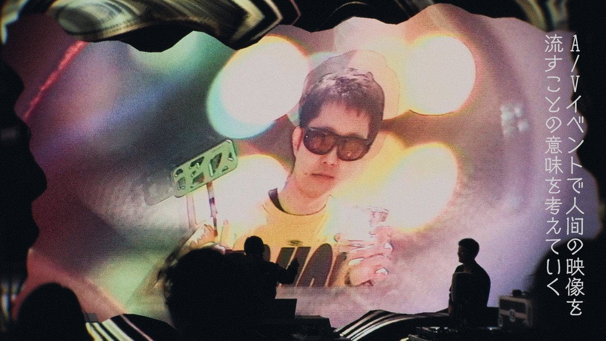 mirrorboy's tweet photo. Gassyoh vs. mirrorboy『Flow vol.10』オーディオビジュアルパフォーマンスアーカイブを公開！

Gassyohのトラックのみで構成されたDJに合わせて、motion https://t.co/9fE7eUC7EC をイメージしたパッチでVJしました。viaリスペクトコメンタリー付き。#flow_fellow #maxmsp https://t.co/fEShFaMBsg