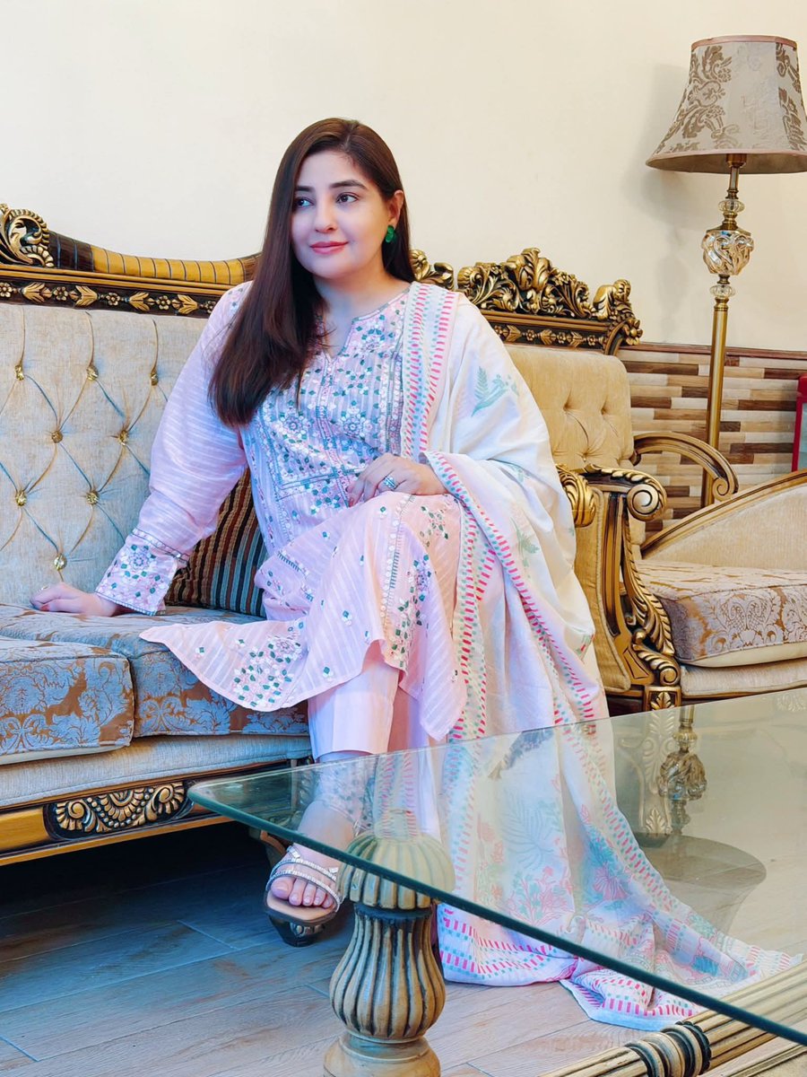 Gulpanraaa's tweet photo. Eid picture 🖼️ https://t.co/UPtuYSPMEf