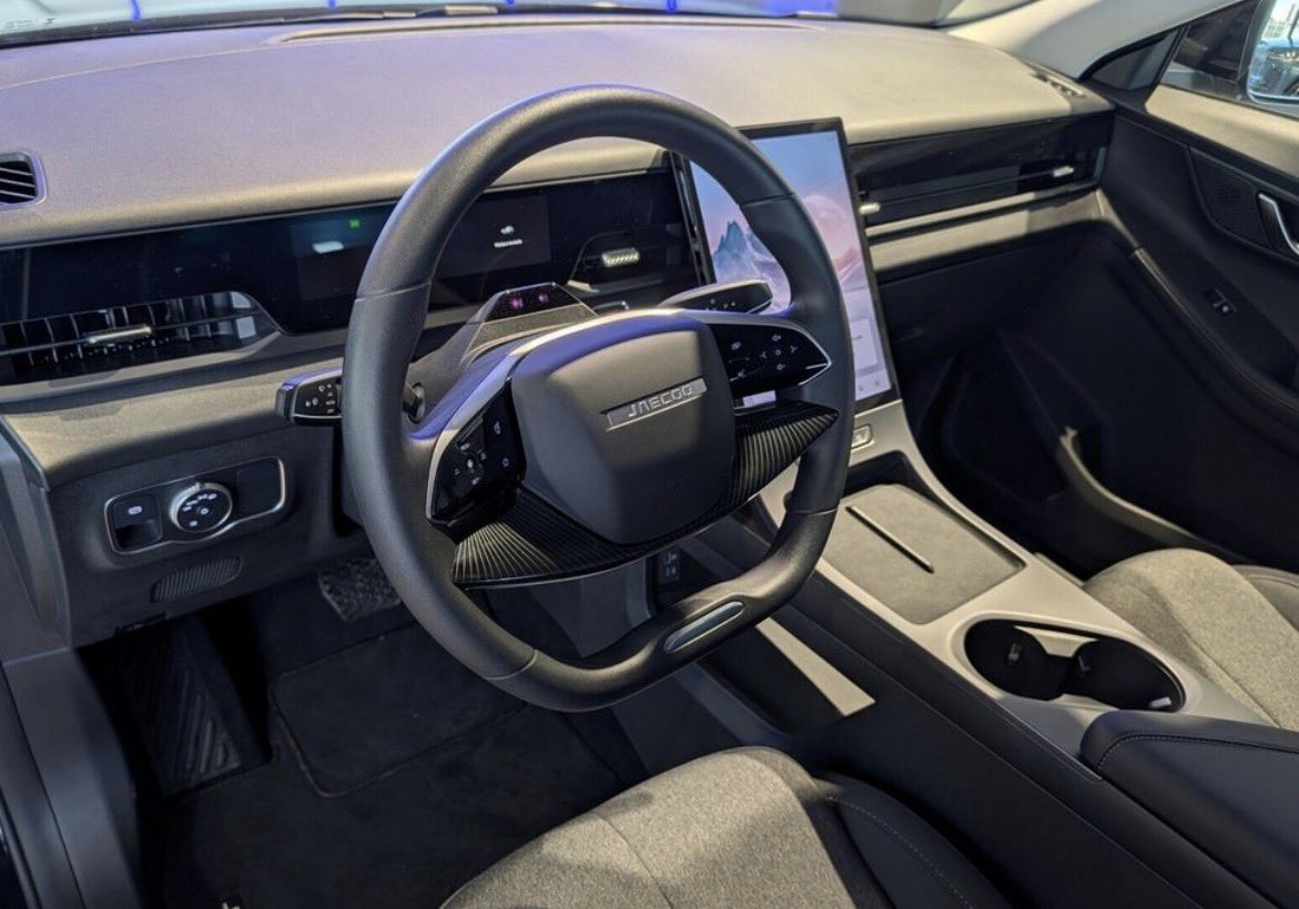 GallusWen tweet media