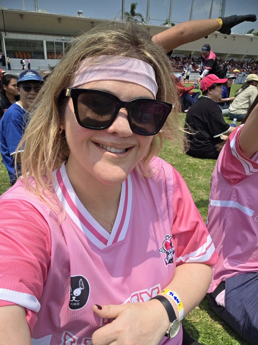 justine debs tweet media