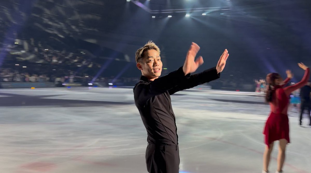 megskatefan tweet media