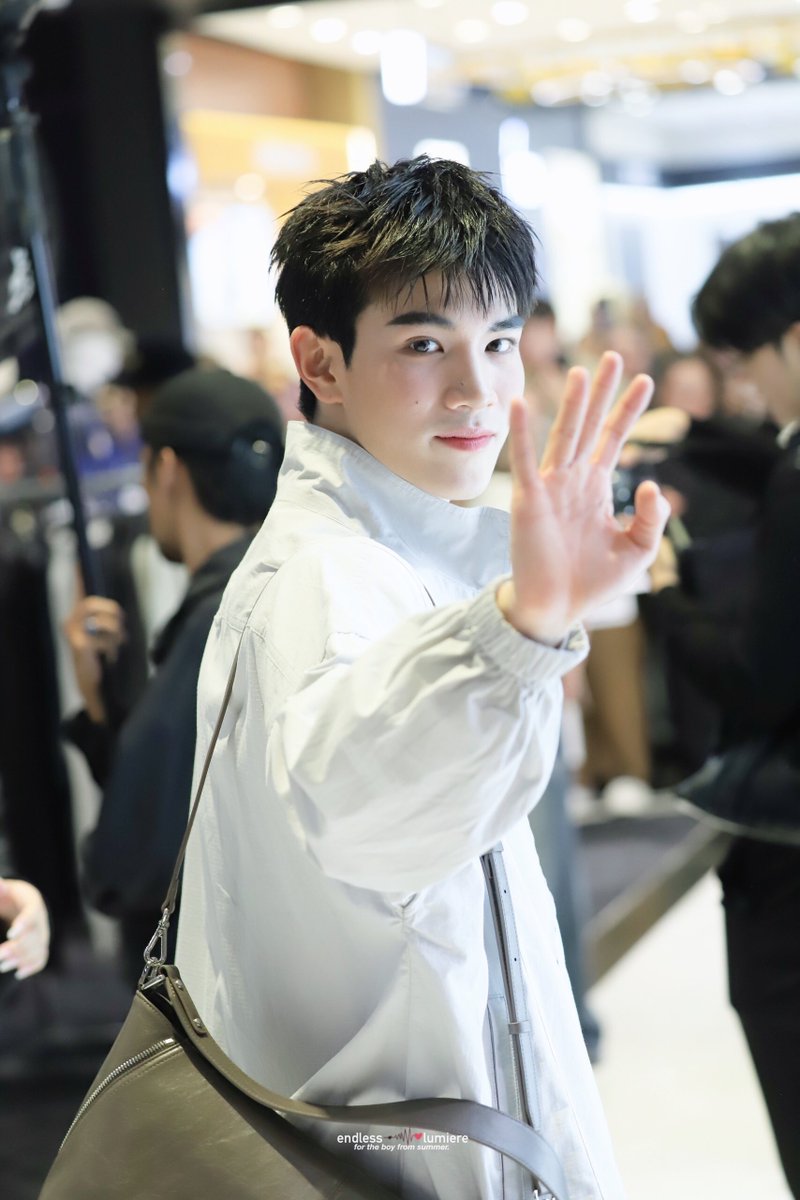 비타민 ≽🎀•⩊•^≼4 u tweet media