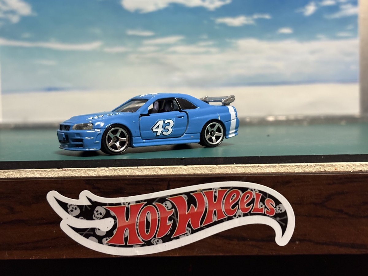 porschegmbh's tweet image. #トミカ   #R34  #Ztune  #Petty 
Petty meets Nissan👍