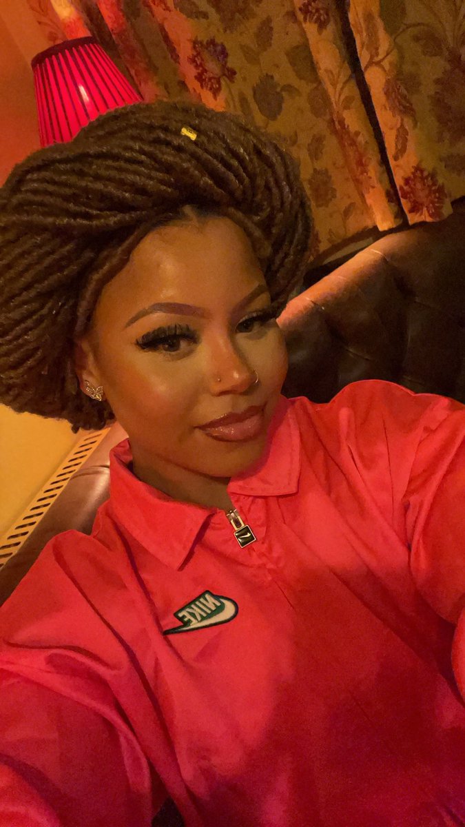 Ellesse🇯🇲 tweet media