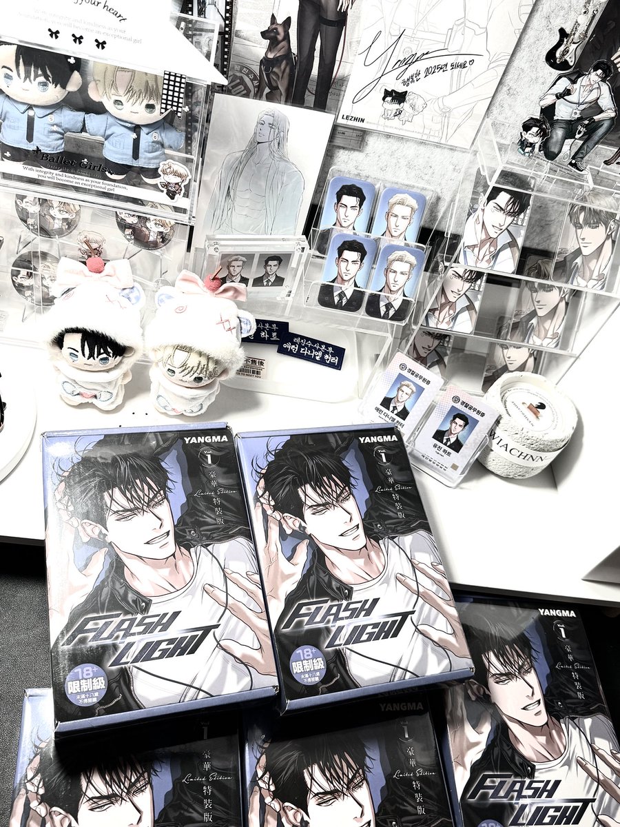 Ninglove_fover's tweet photo. 命中注��你们相遇
#Flashlight #플래시라이트 https://t.co/UrCXhLdKxe