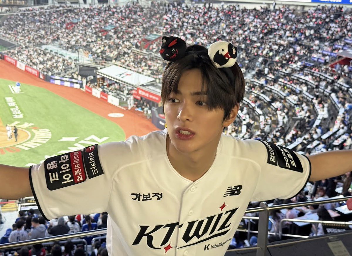 keonho pics tweet media