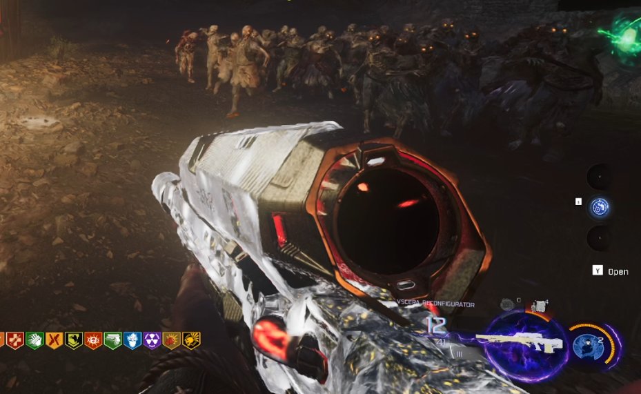 NicoleCringe tweet media