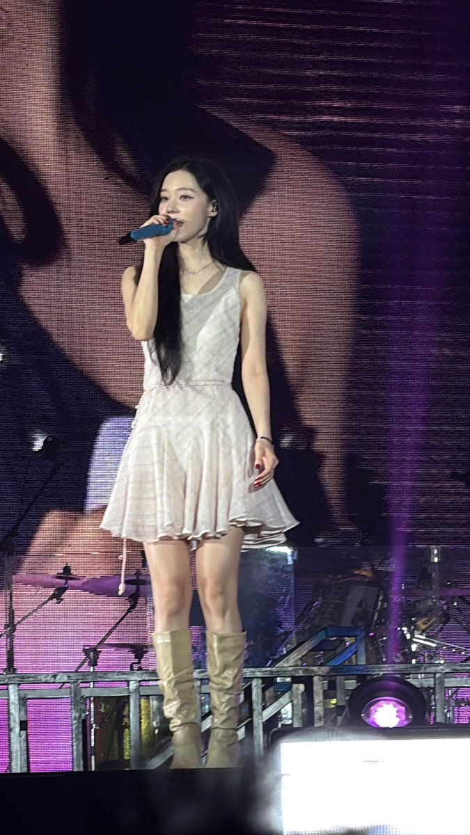 WINTER FOR SOUNDCHECK

#aespa #aespa_SYNK_aeXISLINEinJKT 
#aespa_SYNK_aeXISLINE_JAKARTA