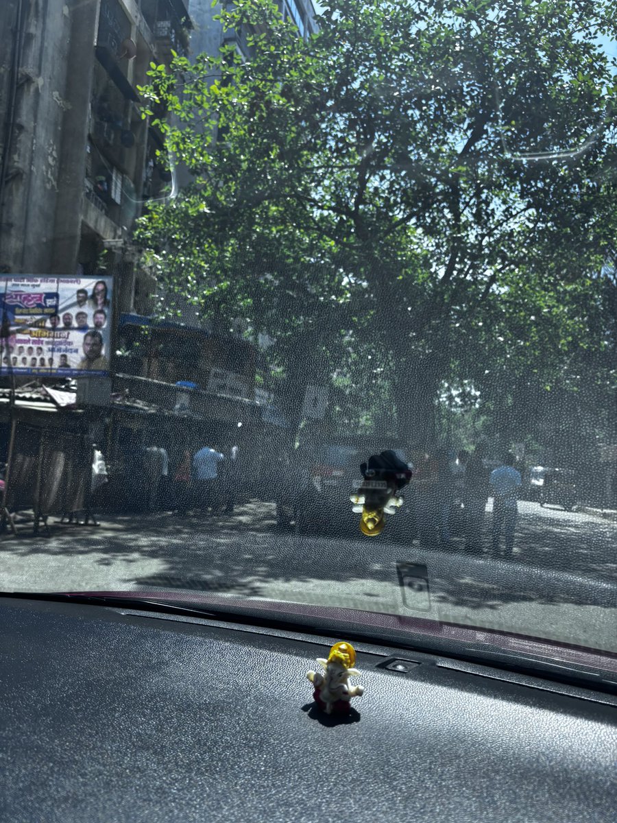 Bandra East Residents tweet media