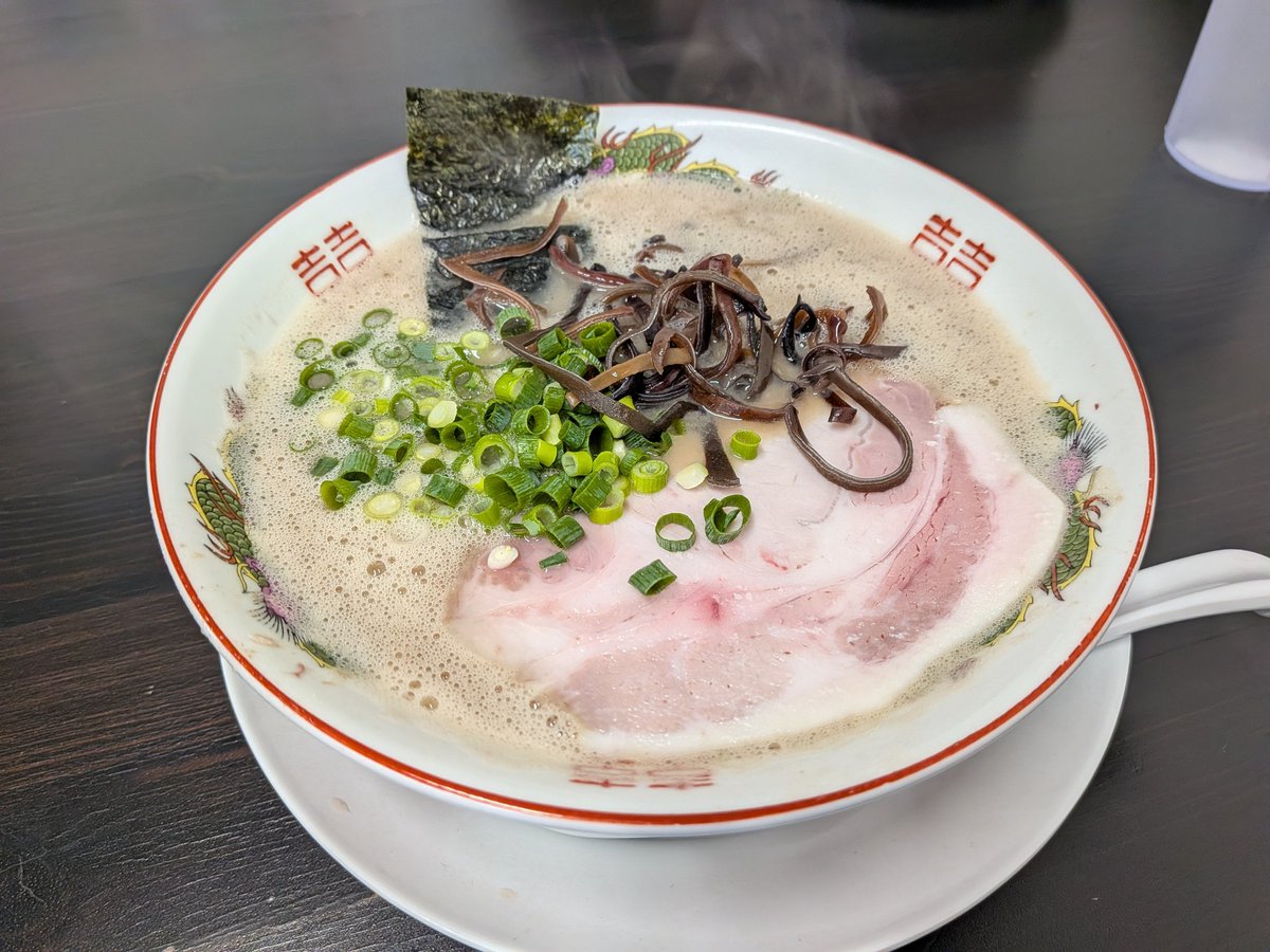 洋ちゃん食堂。埼玉でこのクオリティの博多ラーメン食べれるのはうれしい。